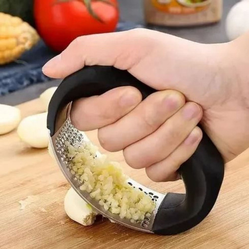 Imagem 2 de 3 de Espremedor De Alho Inox Fácil E Prático Amassador Triturar