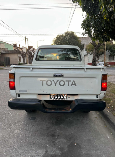 Toyota Hilux 2.8 D/cab 4x4 D Sr5