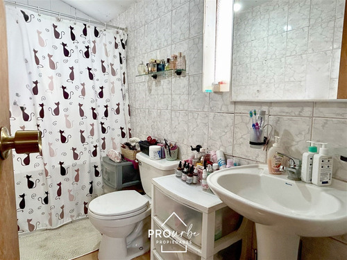 Estilo Artesanal / Gran Terreno, 4 Dorm, 2 Baños, La Florida