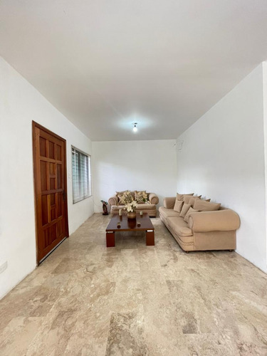 Imagen 9 de 18 de Leal Pérez Vende Townhouse San Diego Obra Blanca Terranostra