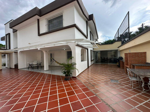 211440 Yt Venta De Exclusiva Casa En Prebo 2 Ubicada En Calle Cerrada