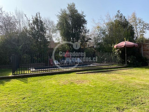 Casa En Venta De 6 Dorm. En Lo Barnechea