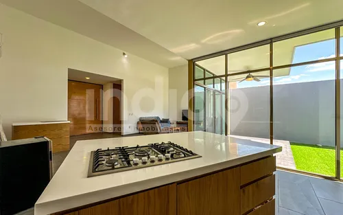 Casa De Una Planta En Venta En Mérida En Privada Arbórea En Conkal