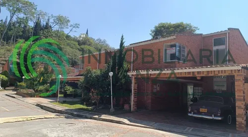 Casa En Venta En Lagos Del Cacique. Cod V61435