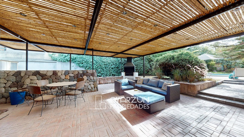 Casa Con Gran Terreno De 1600 M² Sector Pio Xi