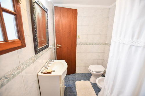 Imagen 17 de 27 de Casa De 3 Dormitorios Y Patio En Venta, La Plata