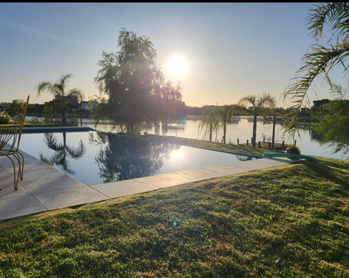 Casa En  Venta A La Laguna En San Sebastian Escobar.