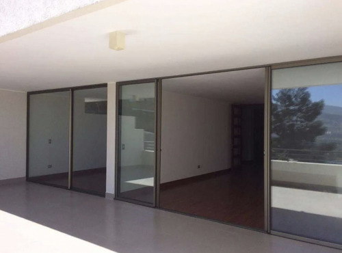 Departamento En Venta De 2 Dorm. En Lo Barnechea