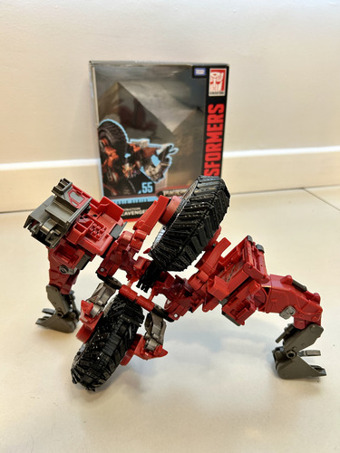 Transformers - Scavenger - Clase Lider - Studio Series 55 -