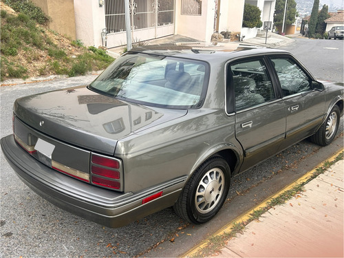 Chevrolet Cutlass Lujo At
