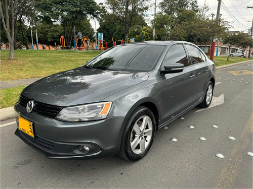 Volkswagen Jetta 2.5 Trendline