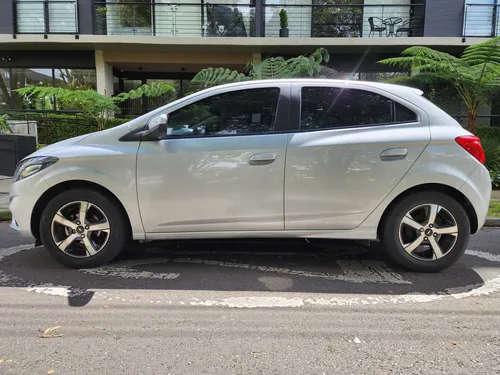 Chevrolet Onix Ltz Mt 1.4 Cc 2017
