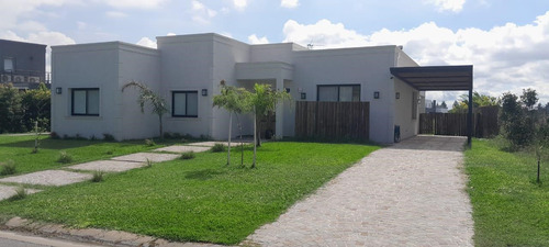 Casa  En Venta En San Matias, Escobar, G.b.a. Zona Norte