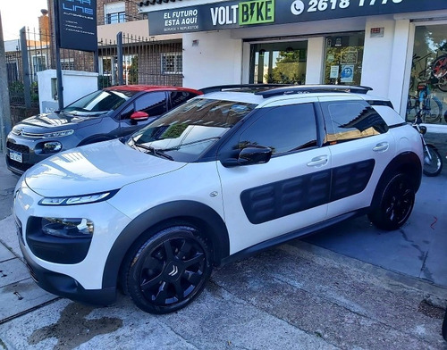 Citroën C4 Cactus 1.2t Feel Permuto Financio (c3 208 New Etc