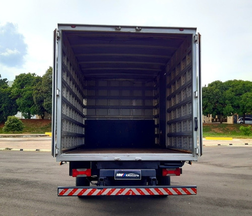 Imagem 6 de 15 de Iveco Daily 35s14