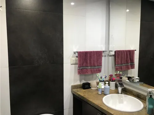 Amplio Apartamento Poblado Castropol Parte Baja
