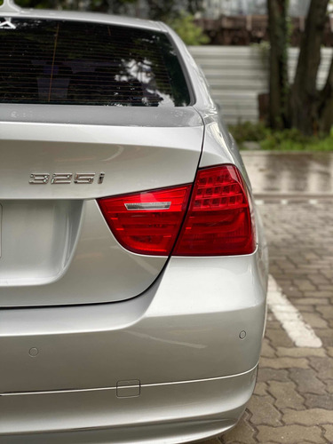 Bmw Serie 3 2.5 325i Sedan Executive 2010