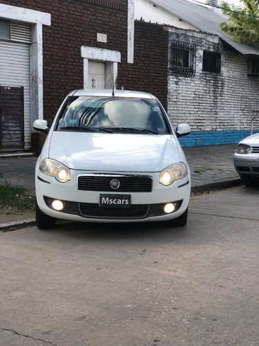 Imagen 2 de 12 de Fiat Siena 1.4 Attractive 2011