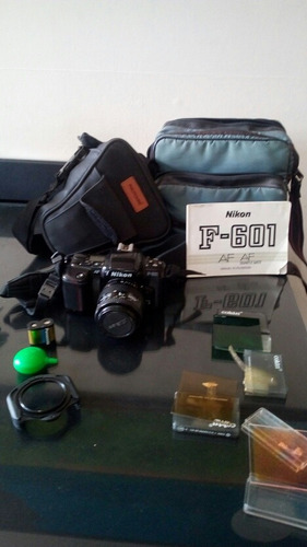 Imagen 1 de 6 de Cámara Nikon F-601 Profesional (de Rollo)