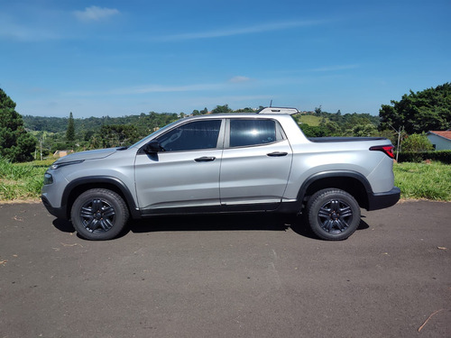 Fiat Toro 1.3 Endurance 16v Turbo Flex 4x2 Aut. 4p