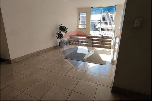 Encantador Departamento En Calle Agustinas