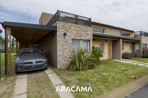 Casa En Venta En Los Robles - Monte Grande