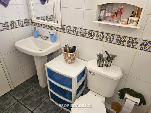Casa En Venta De 4 Dorm. En Maipú