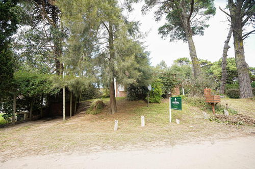 Ph En Av. De Las Artes Nº 931- Zona Viejo Golf- 3 Ambientes Con Playroom