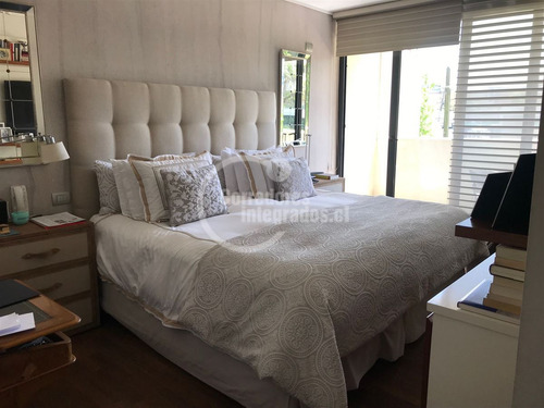 Departamento En Venta De 4 Dorm. En Lo Barnechea