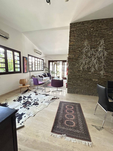 Josefina Toledo: Hermosa Casa En Venta En Guataparo Country Club, 980m², Pisos En Mármol, Pozo Y Planta, Caney, Parrillera, Bellas Áreas Verdes, Alta Seguridad, 219257
