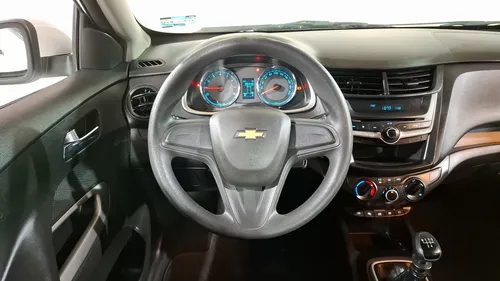 Chevrolet Aveo 1.5 LS A