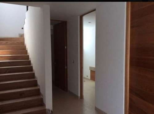 Moderna Casa En Venta - Vista Real Querétaro - Trato Directo