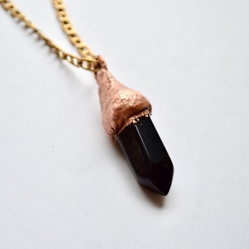 Imagen 2 de 7 de Collar Pendulo De Obsidiana Negra, Cadena Bronce, Cod1