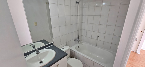 Disponible, Impecable, Con Estacionamiento Y Bd