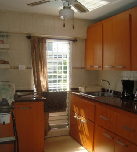 Apartamento En Res.brisas Del Mar Higuerote