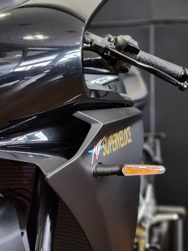 Imagen 17 de 25 de Moto Mv Agusta Superveloce 800 Negra