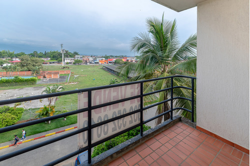 Vendo Apartamento Con Amplios Espacios Vista Panoramica En Jamundi 