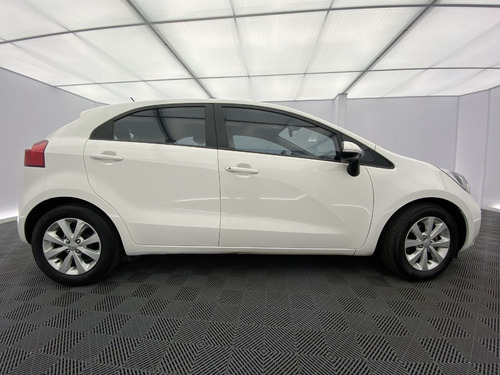 Kia Rio Ub Ex