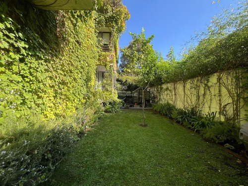 Departamento En Venta De 2 Dorm. Con Jardin A Pasos Del Vma