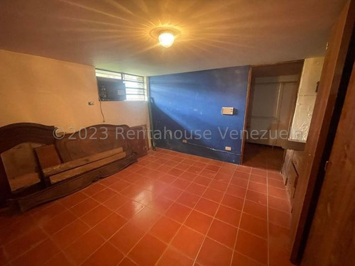 Acogedora Casa En Venta En Alto Hatillo. Negociable