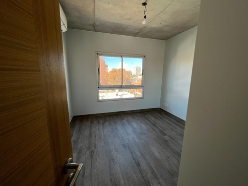 Imagen 28 de 30 de Duplex 3 Amb A Estrenar Con Patio Y Parrilla