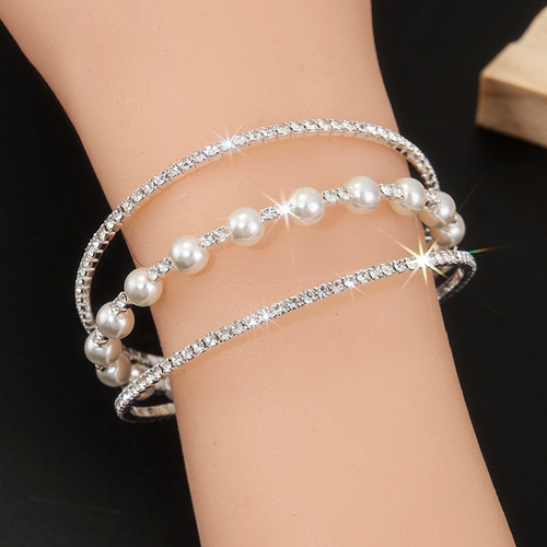 Brazalete De Perlas De Diamantes De Tres Hileras