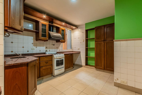 Ph De 3 Ambientes En Barrio Ingles - Caballito Sur