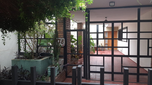 Alquilo Casa Barrio Jardin