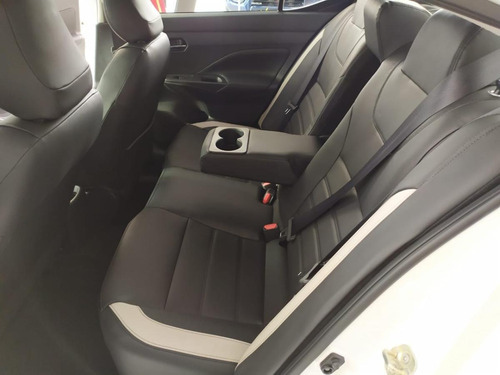 Imagem 5 de 9 de Nissan Versa Exclusive 1.6 (flex) (aut)