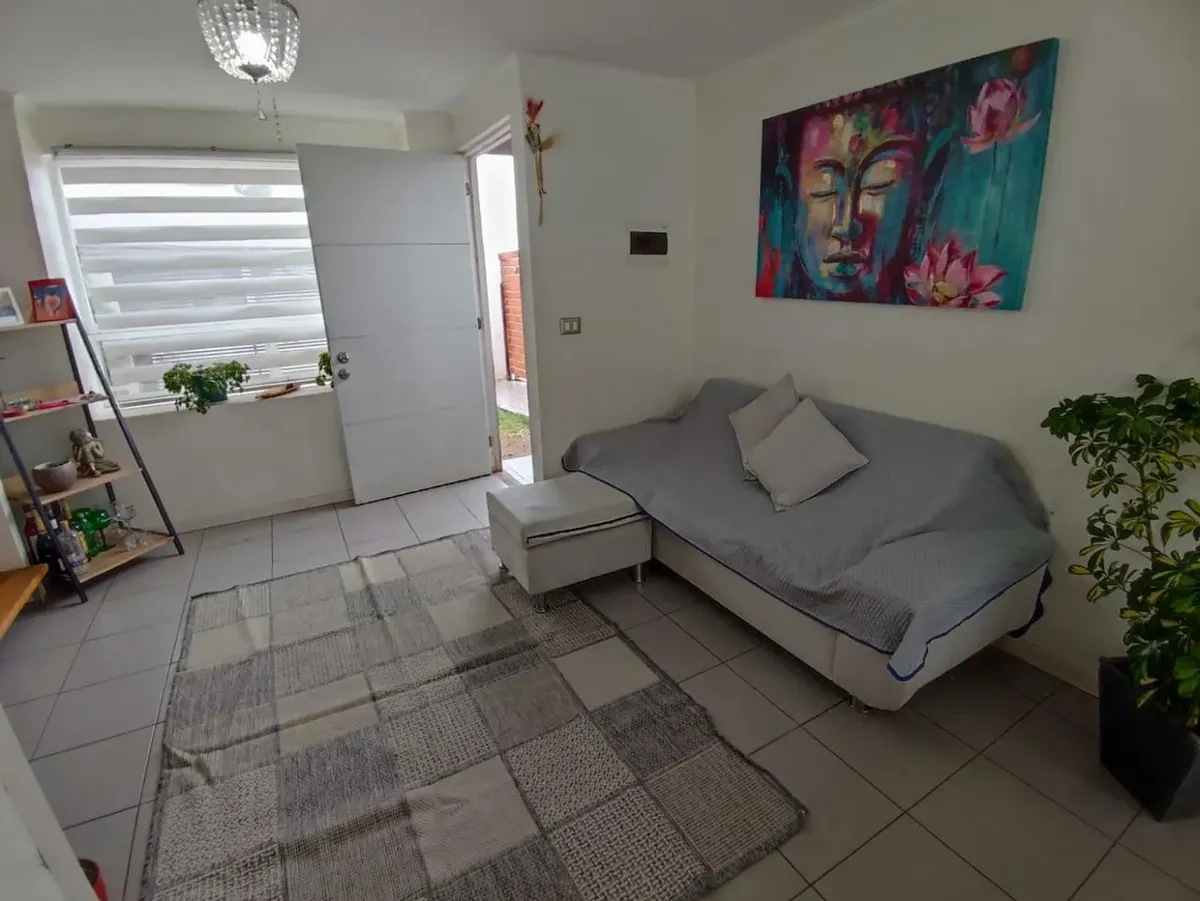 Imagen 5 de 17 de Se Vende Casa En Lomas De Eyzaguirre 3d 1b1e