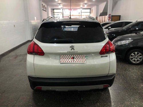 Peugeot 2008 1.6 Feline 2016