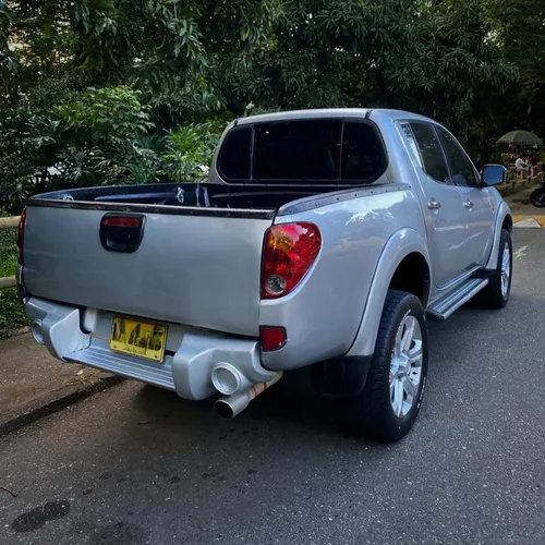 Mitsubishi L200 Sportero 2.5 Superlujo
