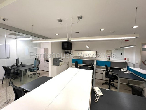 Bella Oficina Totalmente Equipada Y Amoblada En Santa Paula. Mls # 25-23964 Lp