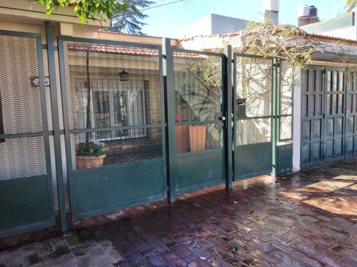 Casa En Venta 4 Amb En Don Torcuarto Con Pileta